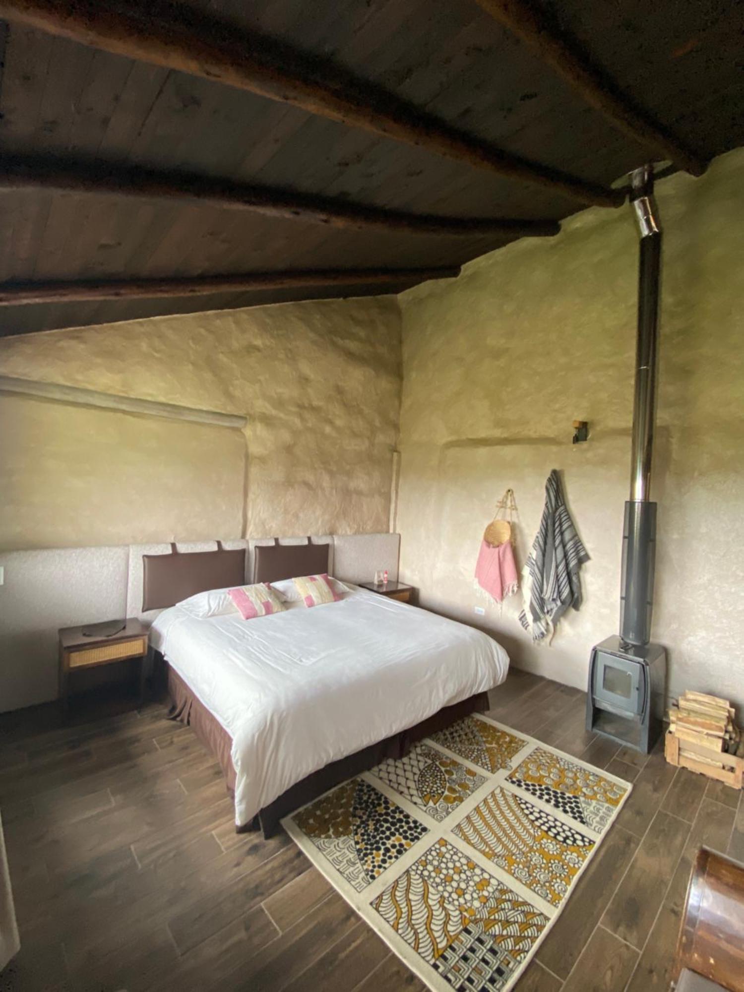 Chilcabamba Lodge Machachi Phòng bức ảnh